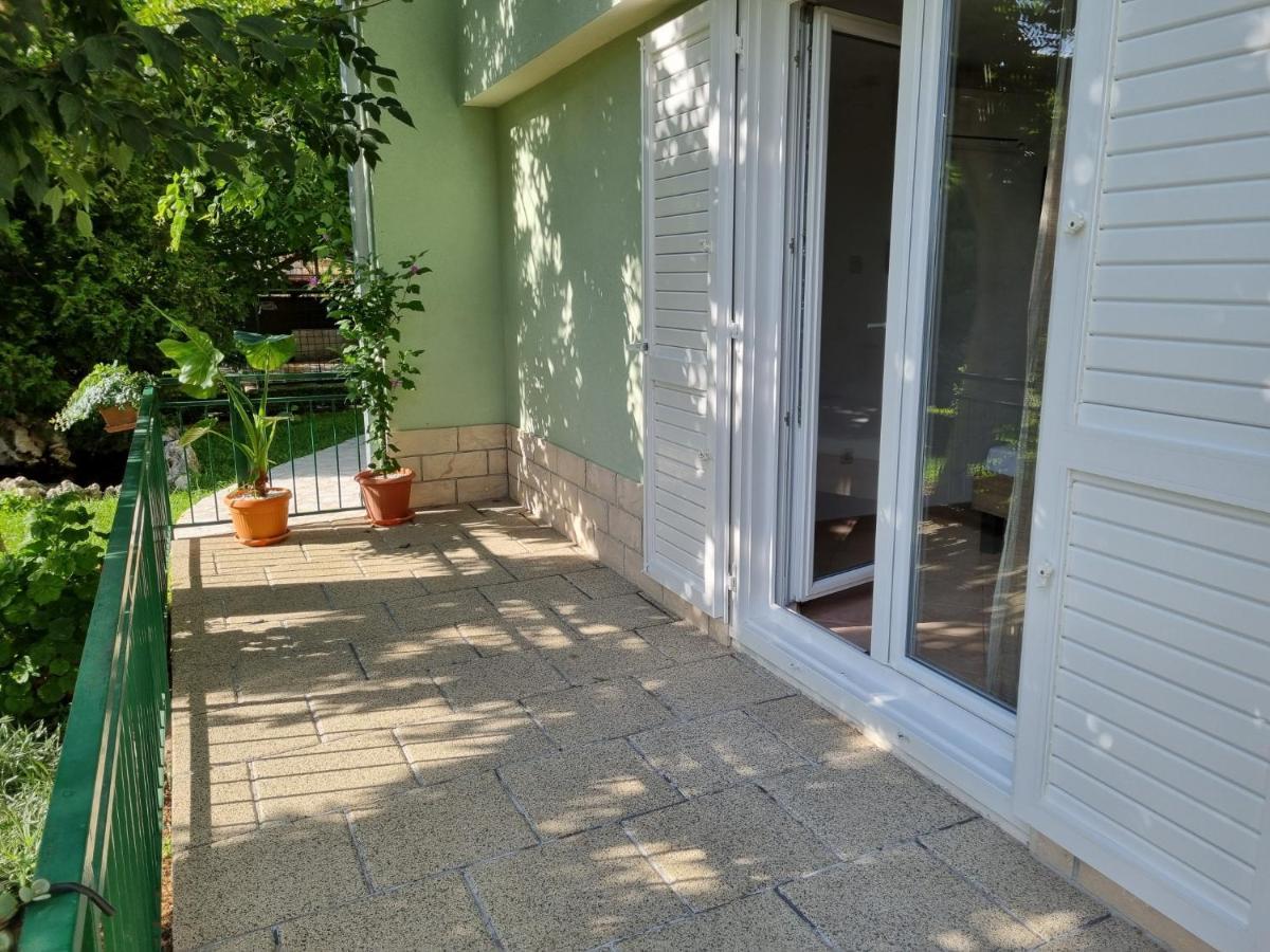 Guesthouse Dominovic Brela Eksteriør billede