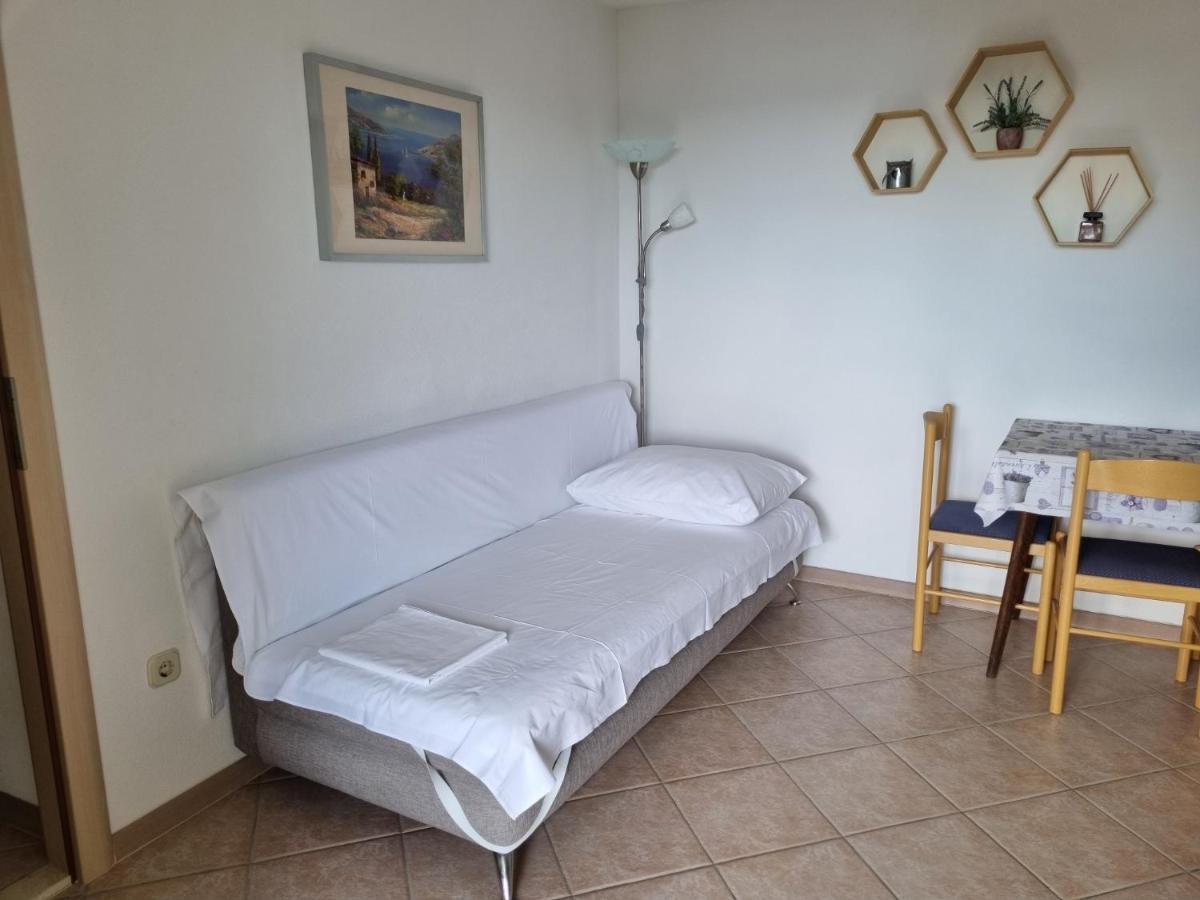 Guesthouse Dominovic Brela Eksteriør billede