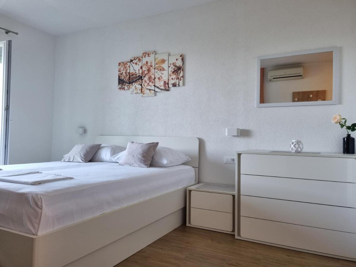 Guesthouse Dominovic Brela Eksteriør billede